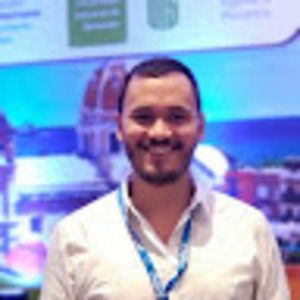 Meet your Posher, Simon